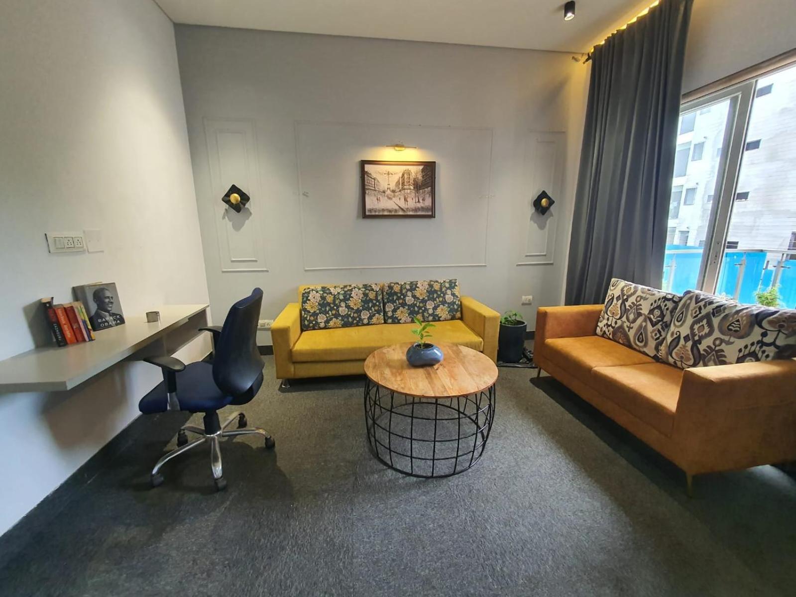 Mallenzo Suites Dlf Phase 1 غورغاون المظهر الخارجي الصورة