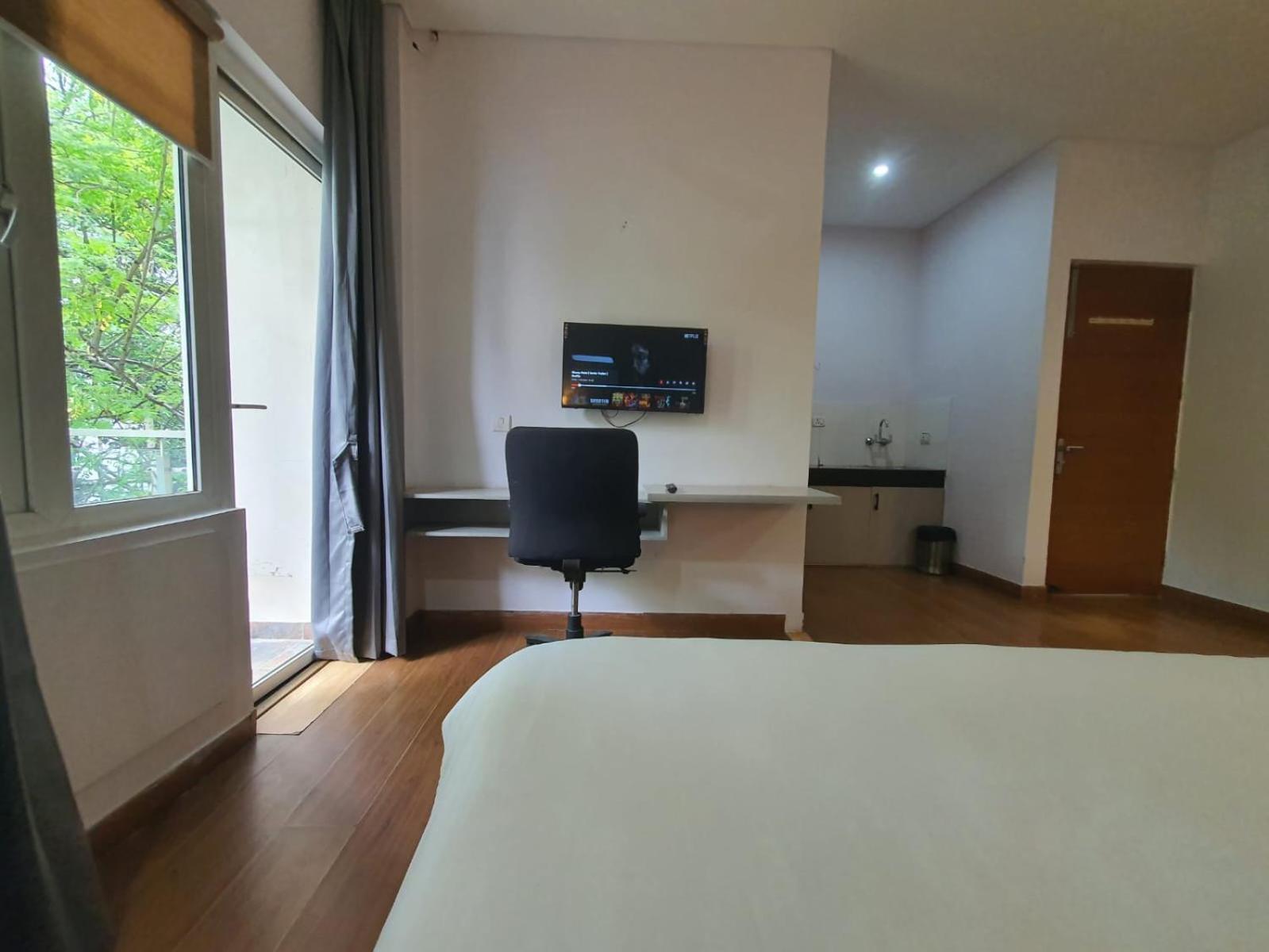 Mallenzo Suites Dlf Phase 1 غورغاون المظهر الخارجي الصورة